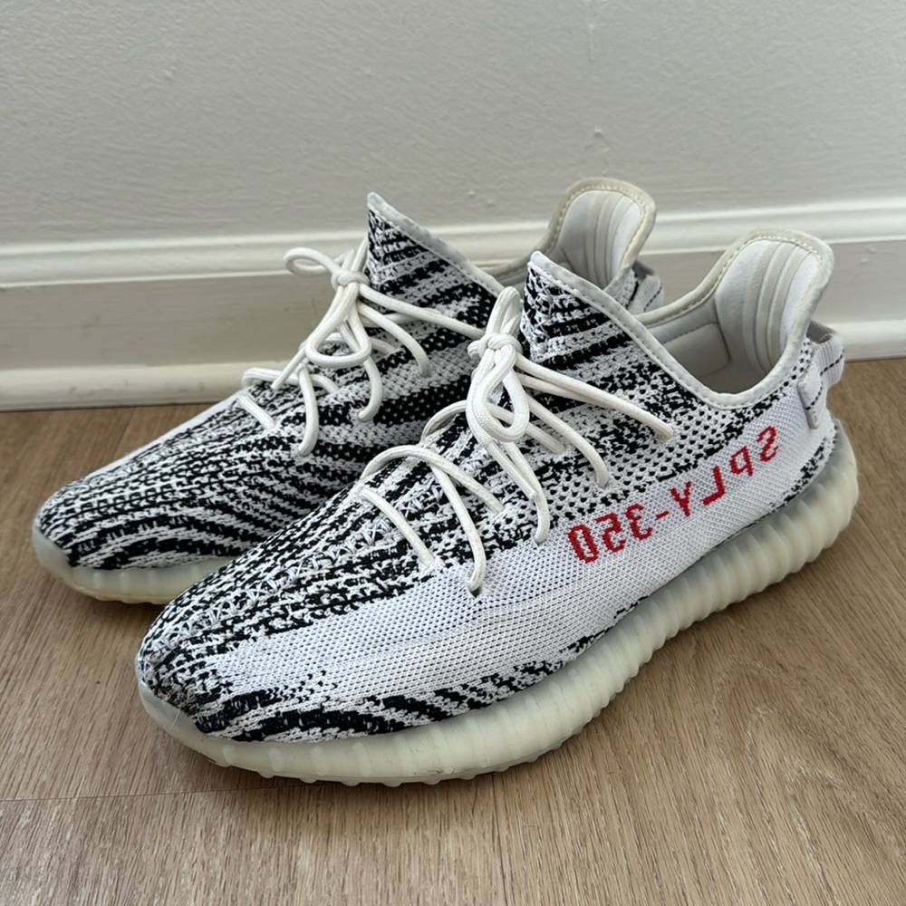 Yeezy Boost 350 V2 'Zebra' 2022/2023